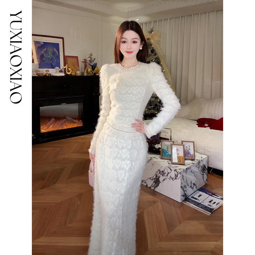 余潇潇【朦胧花市】气质织带花边拼接重工珠片绒感蕾丝上衣&半身裙 商品图0