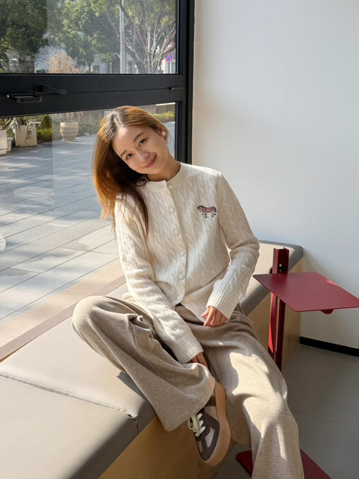 2512412    “新年” 细绞花 针织开衫 商品图5