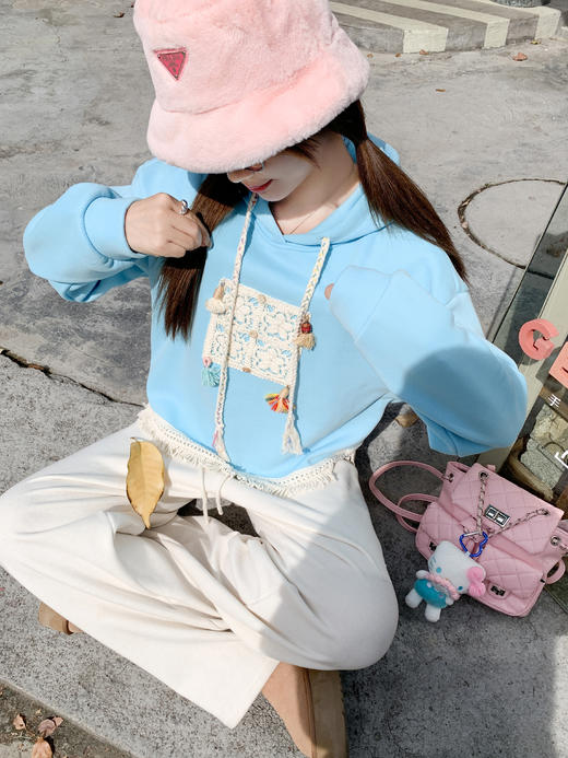 <曾小咸推荐>现货秒杀 ！微信超特价！韩系流苏连帽加绒卫衣 日常189.99 立减100 秒杀89.99！！ 商品图6