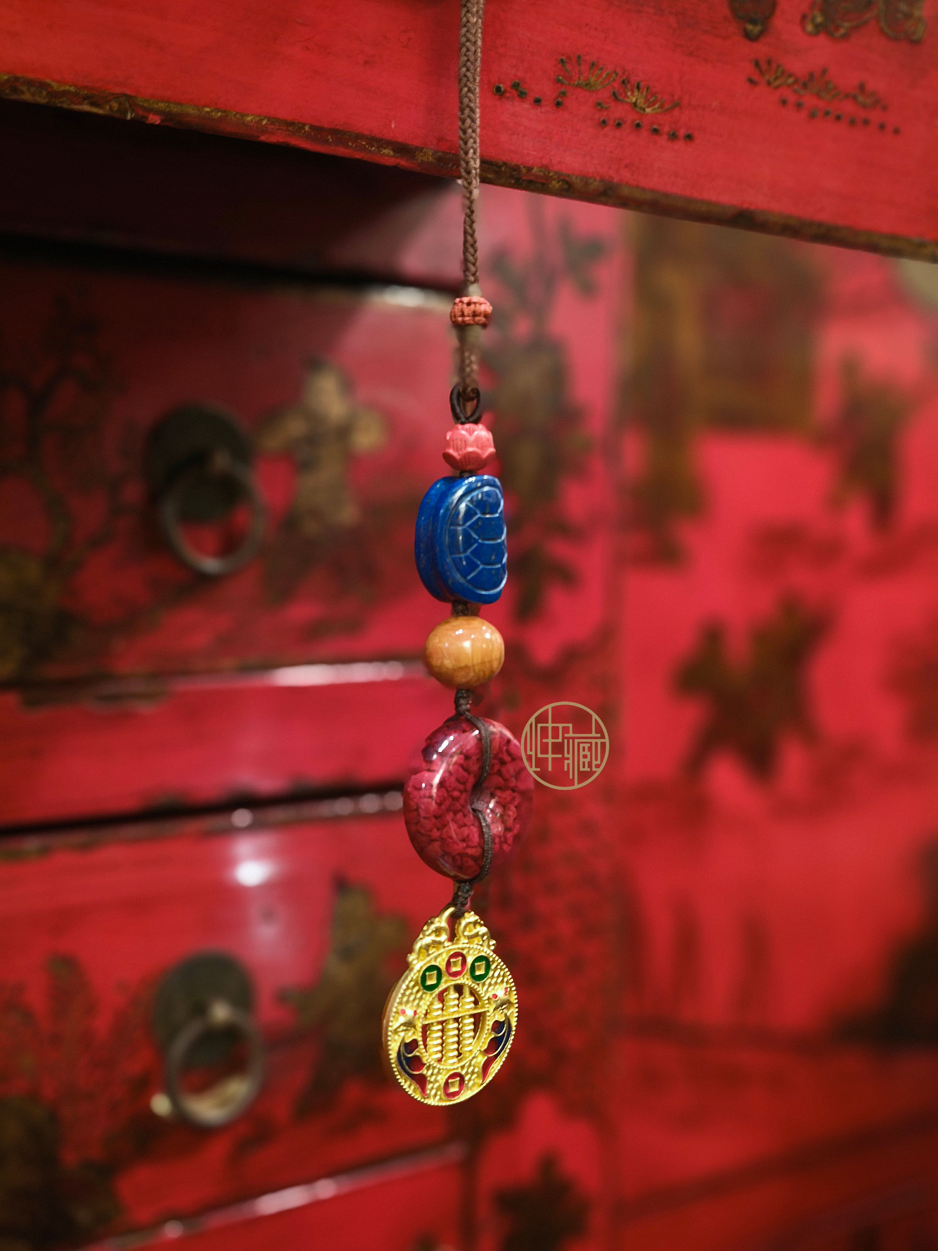 原矿朱砂配青金石多宝挂件