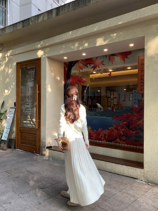 <曾小咸推荐>3.8现货秒杀 ！微信超特价！百褶长裙 日常169.99 立减100 秒杀69.99！！花边拼接针织衫 秒杀89.99！！ 商品图8