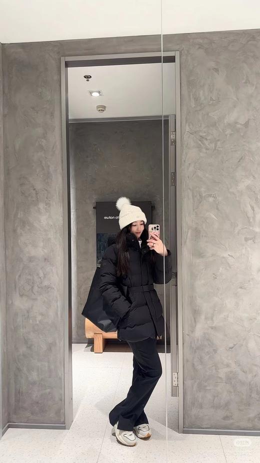 D122605极寒防护小蛮腰科技压胶连帽中长款女式羽绒服 商品图4