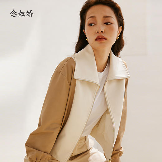【商场同款】CNJ4878“飞行夹克” 松弛有度 版型包容身材 米白撞色设计 清新自然 衣袖茧型褶皱 自带纹理感 有弹力舒适好穿外套 商品图3