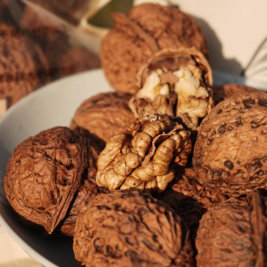 010雪山核桃  果肉清甜 香脆酥 不油不腻 无漂白 颗颗人工甄选 厚实饱满 商品图3