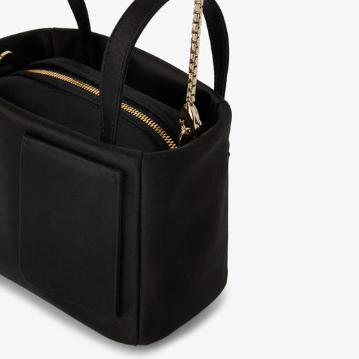 SOFT SATIN BUCKET NANO 手袋 商品图1