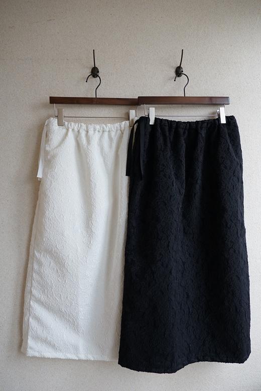ROBE de PEAU2色花纹半裙 商品图9