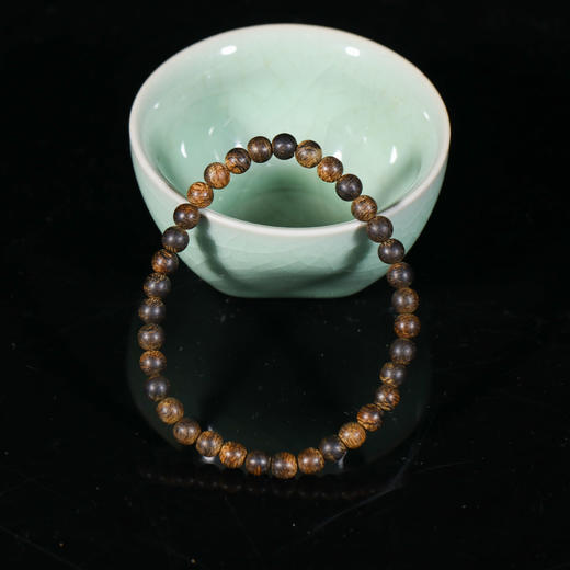 BG12.12-34  东马沉水手串， 5.4mm， 2.88g 商品图0