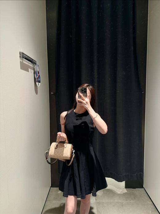 蔻驰 迷你波士顿 Rowan mini枕头包（SS） 商品图3