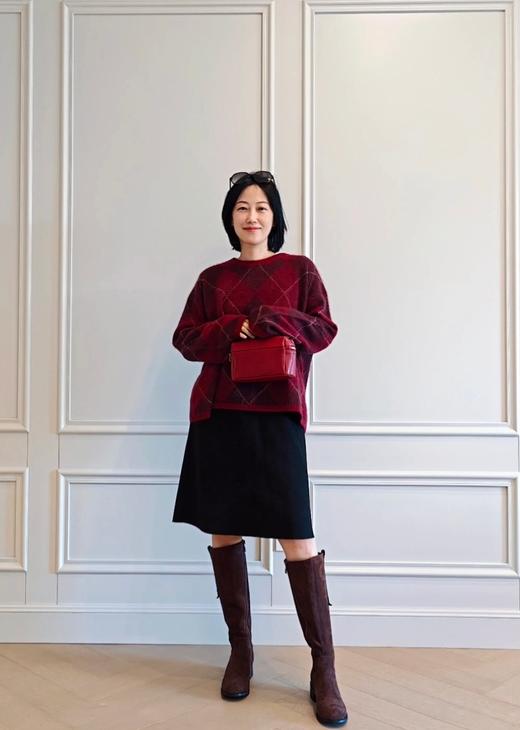 【秋冬精选】暖冬之境 宠溺厚版_羊绒拉毛！羊毛拉绒松弛的书卷感菱格纹毛衣女 商品图0