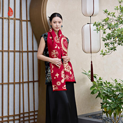 上久楷新中式国风文创礼盒送礼 宋锦挂件 丝羊绒长巾  宝驹纳福 商品图3