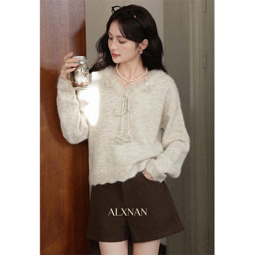 鹿向南「少女礼盒」秋冬新款高级燕麦色针织衫上衣慵懒羊毛毛衣女 商品图2