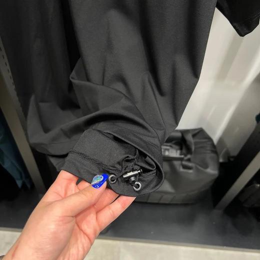 新款夏季男士半拉链polo衫来了！谁都不缺一件衣服！缺的是有风格跟独特的衣服！限定款，非常适合即将到来的夏天！今年一定要入的宝石蓝！非常上档次和高级的气质！ 商品图6