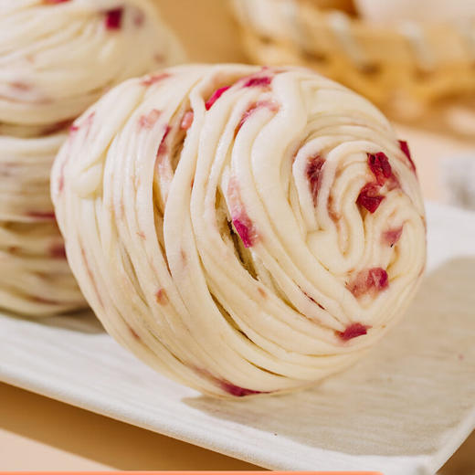 手工玫瑰燕窝丝+鲜玉米蒸糕组合，8袋超值组（共32个），玫瑰鲜花丝卷，口感软糯，花香味足，味蕾新体验，鲜玉米粑，粗粮细作，好嚼好咽，保留鲜玉米的香甜与营养。做法简单，加热即食，想吃就吃，改善口味M 商品图3