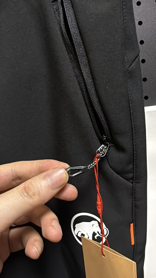 原定正品猛犸象MAMMUT Clion加绒软壳冲锋裤，防水防风保暖，顶级性能三重守护，尺码S-XXL 商品图3