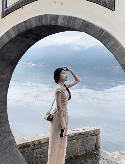 蔻驰 迷你波士顿 Rowan mini枕头包（SS） 商品图11