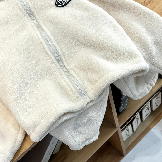 儿童双面绒套装秋冬季宝宝保暖毛毛衣两件套男女童立领防风 商品图10