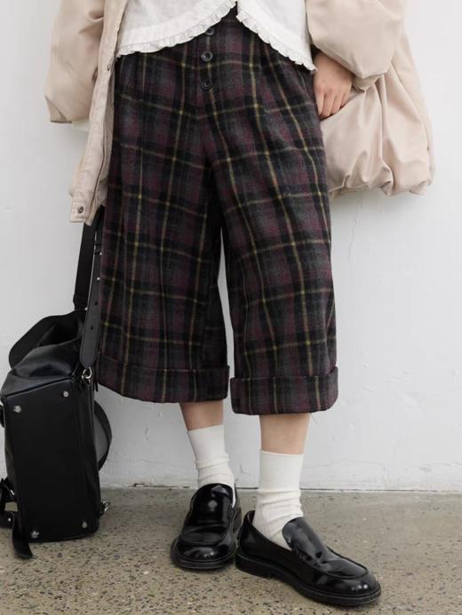 步履不停/5D43191C/60羊毛格纹毛呢折边七分裤 商品图0