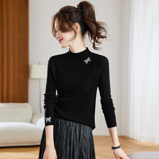 「自」全新升级【铂金会员183/天猫249/差价66】(10807)洛诗琳气质镶钻打底衫2025秋冬半高领弹力显瘦针织上衣女 商品图3