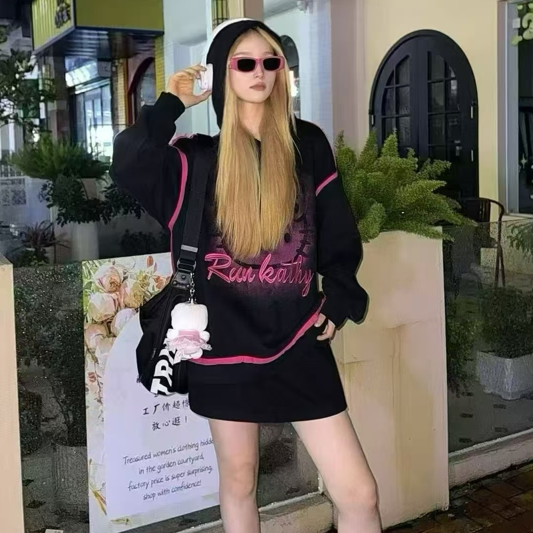 NC&连帽撞色卡通图案长袖卫衣50820(黑）冬季 954010430321