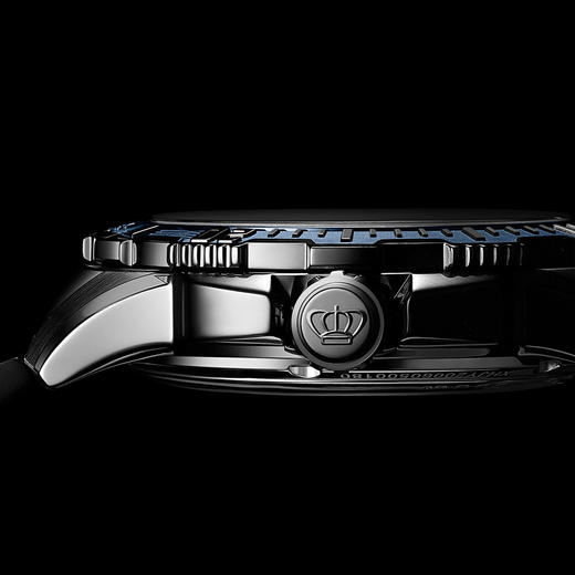 S00002574-23 天王TIAN WANG 蓝鳍系列200米潜水滑雪国潮男士运动手表夜光钢带防水机械男表 商品图3