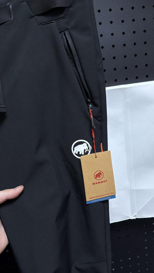 原定正品猛犸象MAMMUT Clion加绒软壳冲锋裤，防水防风保暖，顶级性能三重守护，尺码S-XXL 商品图2