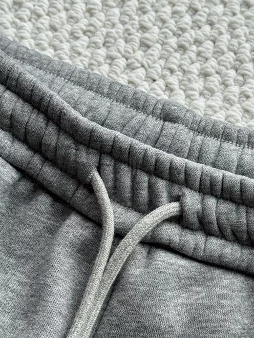 D122626澳绒细腻柔软加绒百搭显瘦直筒阔腿裤 商品图9