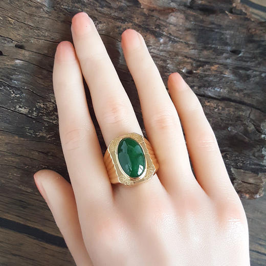 【天然正品】A货翡翠AU750收藏级黄金镶天然细腻糯种满绿蛋面翡翠宽版戒指16.9*10.3MM(皆取最大值)戒圈：24号 171225NJS37 商品图5