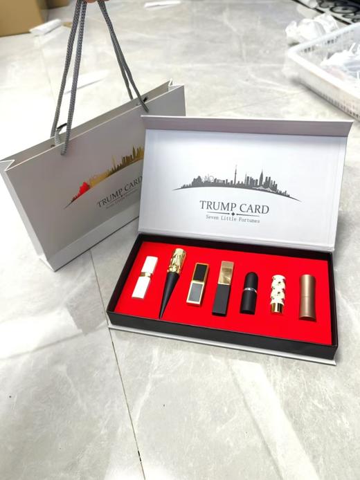 [透小蜜心选]【活动价￥69.9】TRUMP CARD 七小福口红礼盒 商品图1