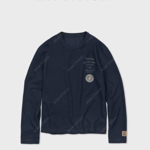 ROMI STUDIO“松弛复古”磨毛印花肌理感落肩套头卫衣 RWCAS66953 商品图0