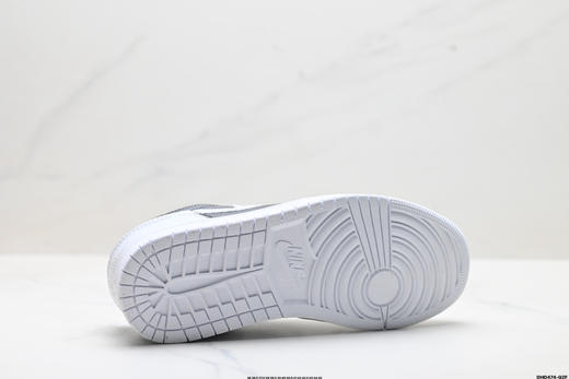 耐克乔丹Air Jordan 1 Low低帮休闲运动板鞋553560-615男女鞋 商品图8