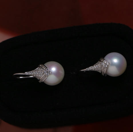 耳钩款淡水珍珠耳坠 11-12mm 正圆强光 面无暇 侧边微微瑕  纯银配件 商品图2