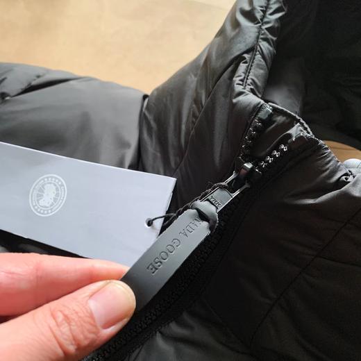 D122623防刮耐磨黑标情侣款连帽短款羽绒服 商品图11