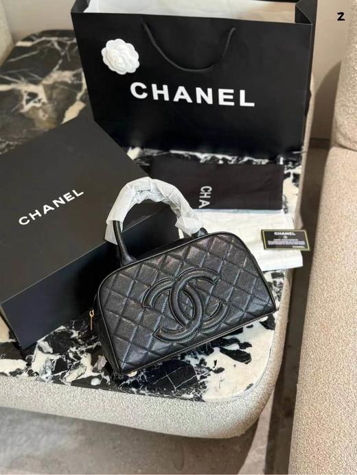 D122636百搭实用款鱼子酱牛皮大容量中古保龄球包 商品图0