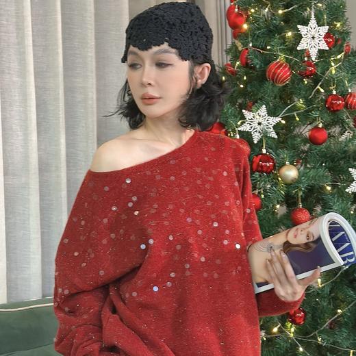 03-5潘依绣丁丁宠粉PanYiXiu/潘依绣【璀璨人生】氛围感重工亮片慵懒圆领针织毛衣Ss068 商品图0