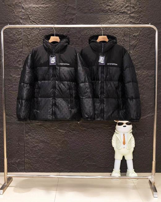 D122632满印拼接老花logo运动款加厚连帽羽绒服 商品图0