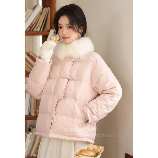 鹿向南「软糯女主感」粉色羽绒服女冬季2025新款90白鸭绒外套加厚 商品图1