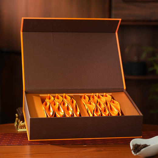 宫美画院x华祥苑 宫藏系列/凝云  熟普礼盒 甘和熟普礼盒 普洱茶 文创礼盒 商品图3