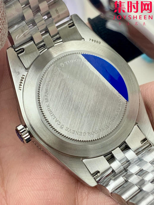 时光铸经典，腕间藏锋芒— ZF帝舵 帝陀碧湾54型系列M79000 男士腕表 表径37mm 小手腕福音 湖水蓝 蒂芙尼蓝盘 商品图3