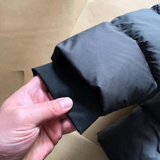 D122623防刮耐磨黑标情侣款连帽短款羽绒服 商品图13