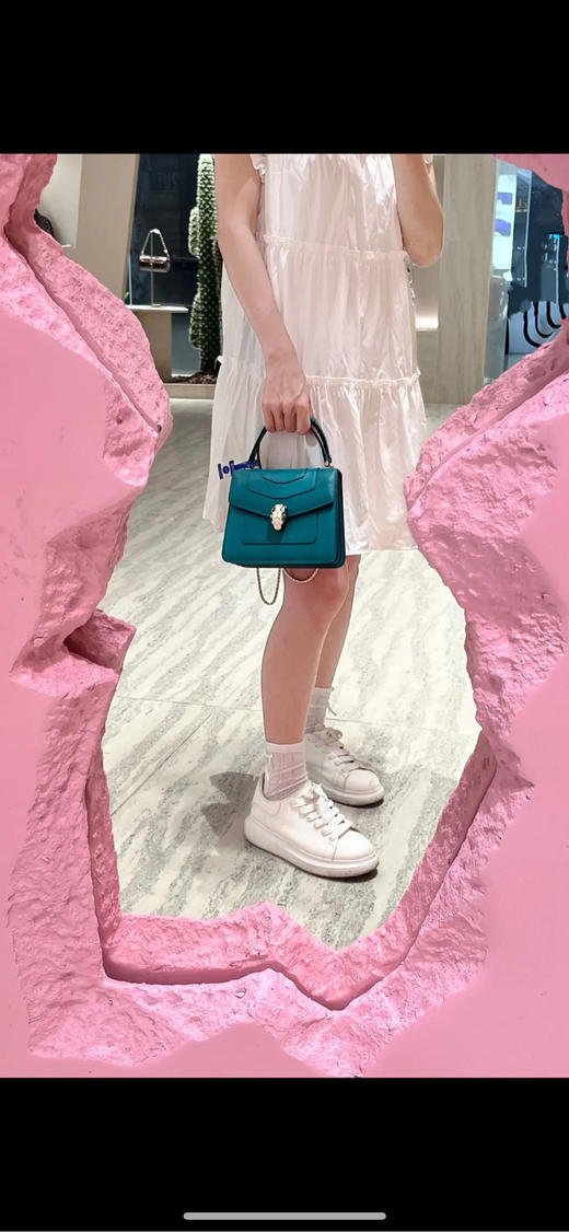 宝格丽 Serpenti Forever 系列 蛇头 绿色 牛皮 风琴包 商品图2