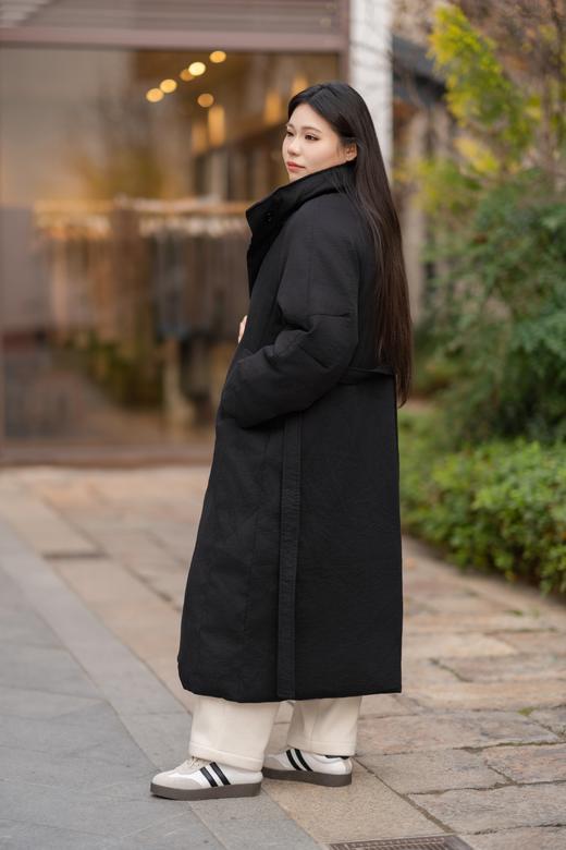 一周发货！💥年末最气质款羽绒服【新国标90白鸭绒 羽绒服】2款，一款保暖立领&翻领 大衣风衣款羽绒服，气质全黑；另一款V领国风新中式绗缝羽绒服，绗缝羽绒分隔填充不易跑绒~ 商品图11