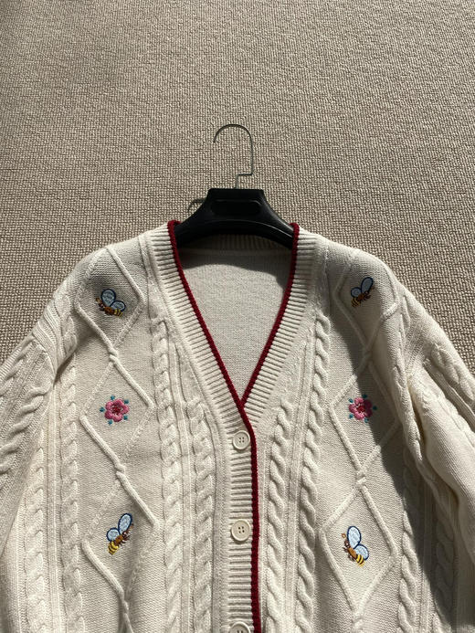 1226-8 独家圆正 小禾 新春胶囊系列 趣味刺绣 羊毛羊绒 廓形开衫 外套 商品图12