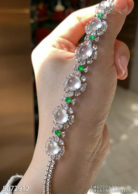 5072912，蛋面手链。具体价格微信咨询
