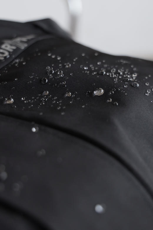 M0nc1er Performance系列 黑色户外连帽羽绒服 YR195 商品图4