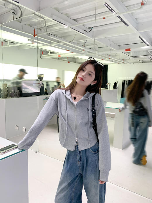 <曾小咸推荐>现货秒杀 ！微信超特价！ 韩系短款拉链连帽卫衣 日常189.99 立减100 秒杀89.99！！ 商品图11