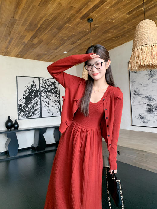 <曾小咸推荐>现货秒杀 ！微信超特价！韩系开衫+背心连衣裙套装 日常259.99 立减120 秒杀139.99！！ 商品图11