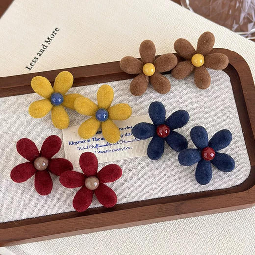 复古俏皮植绒花瓣银针耳环-纪念日百货门店同款168444991 商品图0