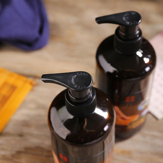 ³发2瓶【泡脚液】天麻+姜根+艾叶+花椒果+三七+薄荷提取物 500ml/瓶 XN03-SD-MLBS 商品图2