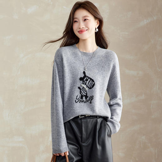 CC 8969卡通刺绣圆领毛衣宽松减龄针织衫羊毛上衣 商品图0