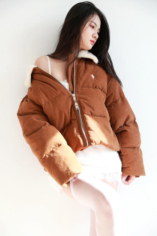 皮毛一体羽绒服，小标刺绣工艺。双拉链灯芯绒翻领羽绒女C122788 商品图10